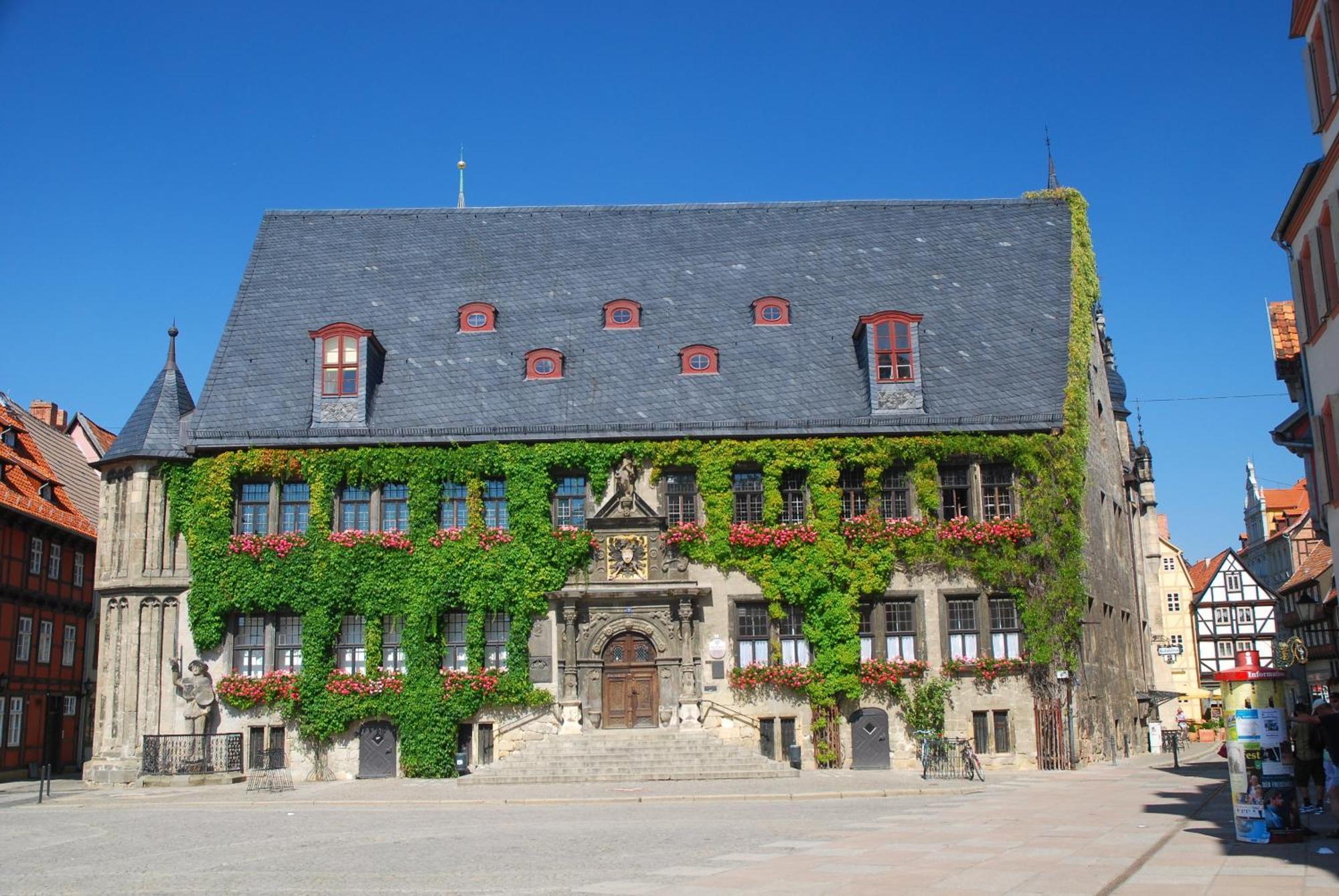 Hotel Domschatz Quedlinburg Bagian luar foto