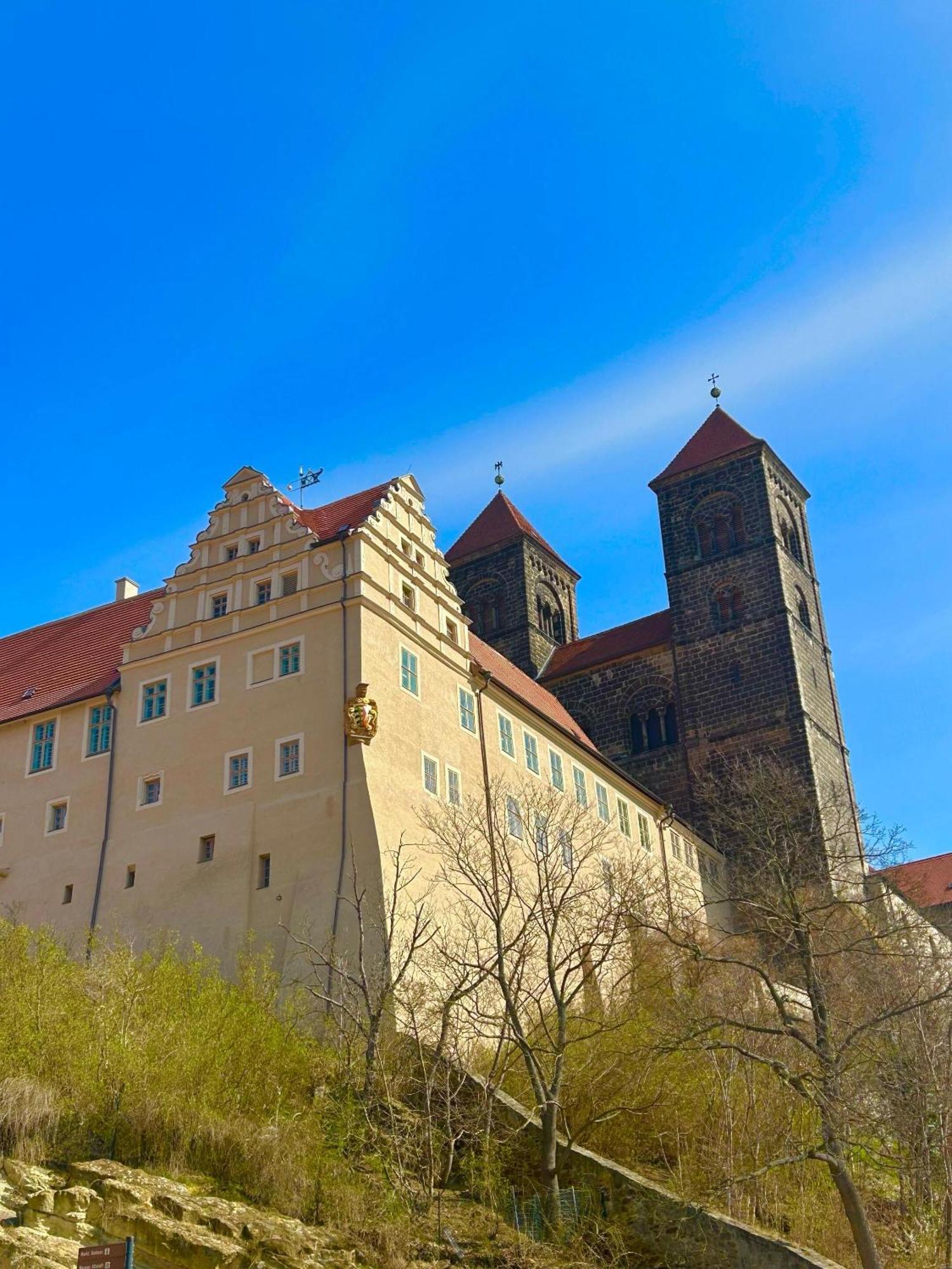 Hotel Domschatz Quedlinburg Bagian luar foto