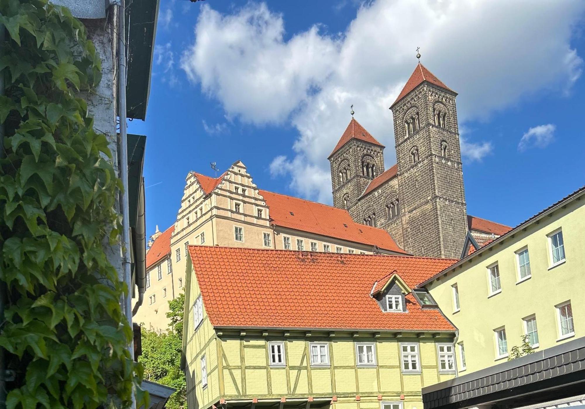 Hotel Domschatz Quedlinburg Bagian luar foto